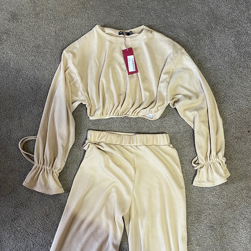 Nasty Gal cream set